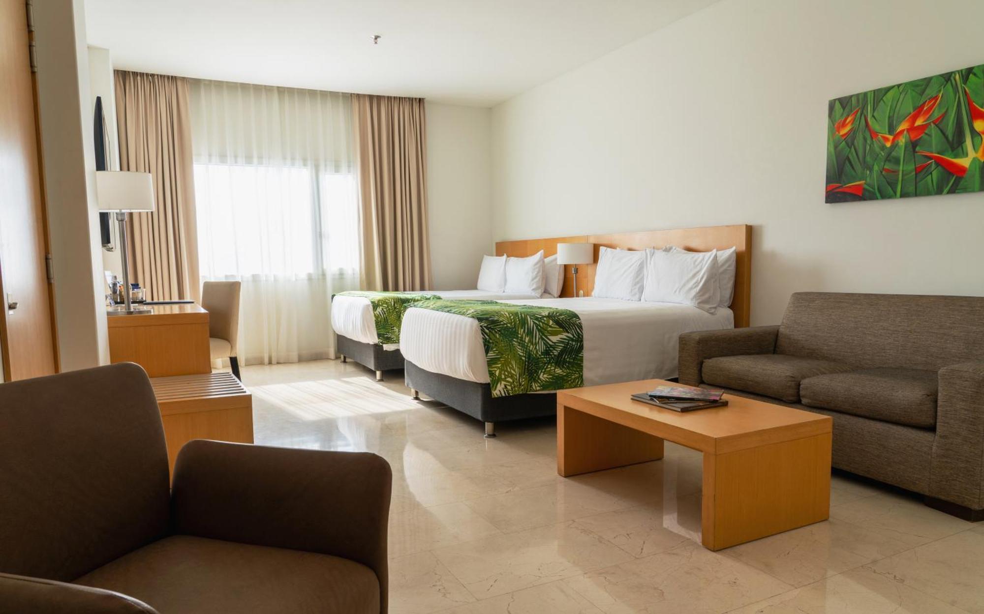 Hotel Dann Carlton Barranquilla Y Centro De Convenciones Kültér fotó A room at the hotel